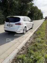 2017 Ford S-Max