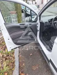 2017 Ford Courier