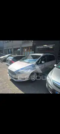 2017 Ford GALAXY