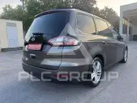 2017 Ford GALAXY