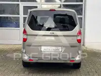 2017 Ford Tourneo