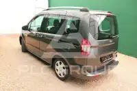 2017 Ford Tourneo