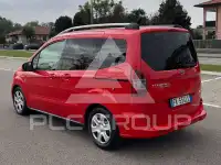 2017 Ford Tourneo