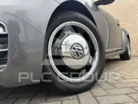 2017 Volkswagen BEETLE