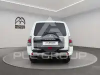 2018 Mitsubishi PAJARO