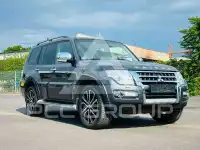 2018 Mitsubishi PAJARO