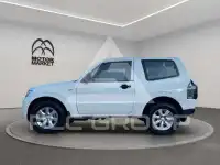 2018 Mitsubishi PAJARO