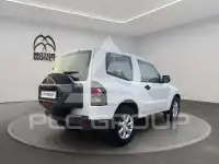 2018 Mitsubishi PAJARO