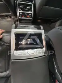 2018 BMW 740