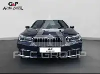 2018 BMW 740