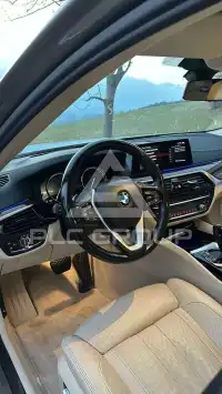 2018 BMW 530