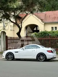 2018 Mercedes Benz SLC 180