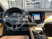 2018 Volvo V90
