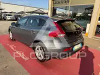 2018 Volvo V40