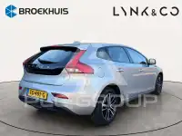 2018 Volvo V40