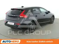 2018 Volvo V40