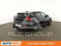 2018 Volvo V40