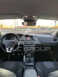 2018 Volvo V40