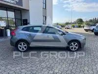 2018 Volvo V40