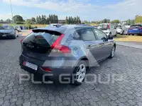 2018 Volvo V40