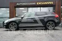 2018 Volvo V40