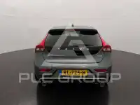 2018 Volvo V40