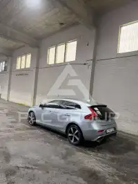 2018 Volvo V40