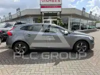 2018 Volvo V40
