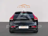 2018 Volvo V40