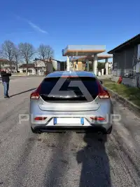 2018 Volvo V40