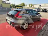 2018 Volvo V40