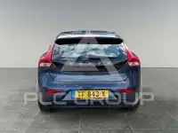 2018 Volvo V40