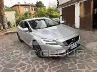 2018 Volvo V40