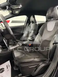 2018 Volvo V40