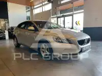 2018 Volvo V40