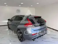 2018 Volvo V40