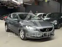 2018 Volvo V40