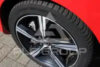 2018 Volvo V40