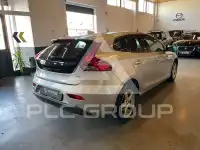 2018 Volvo V40
