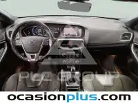 2018 Volvo V40