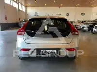 2018 Volvo V40