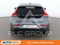 2018 Volvo V40
