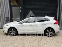 2018 Volvo V40