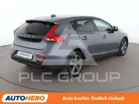 2018 Volvo V40