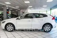 2018 Volvo V40