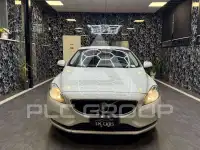 2018 Volvo V40