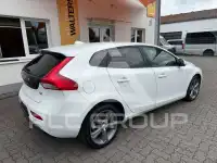 2018 Volvo V40