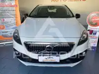2018 Volvo V40