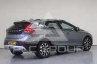 2018 Volvo V40