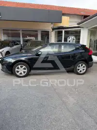 2018 Volvo V40